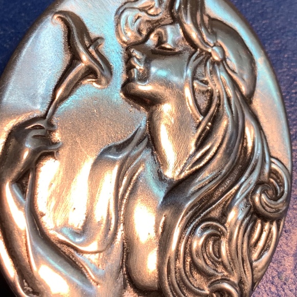 Elios vintage pewter pin - Picture 3 of 5